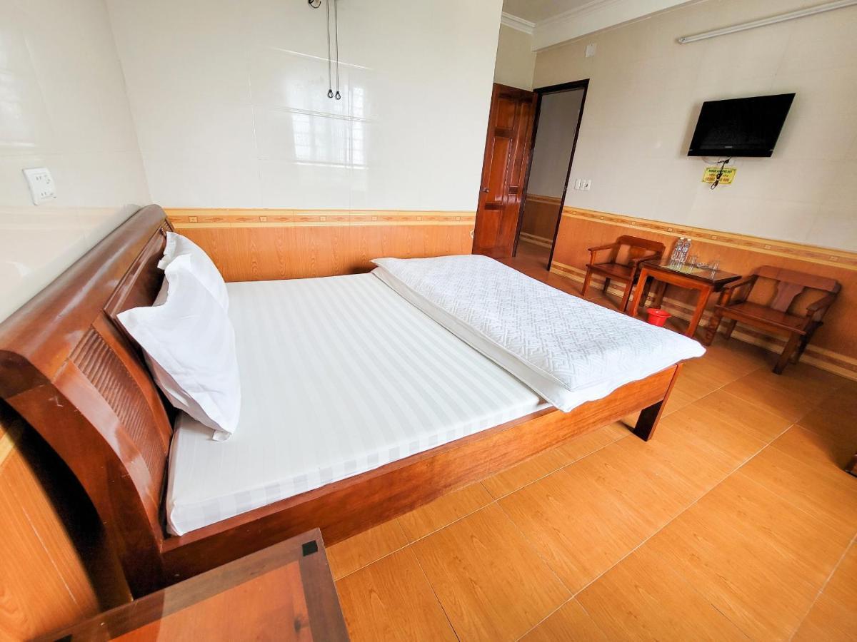 Phu Quy Hotel Ha Tinh Exterior foto